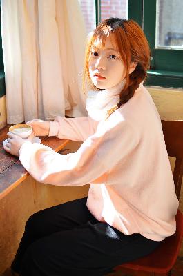 她在丈夫面前被耍了